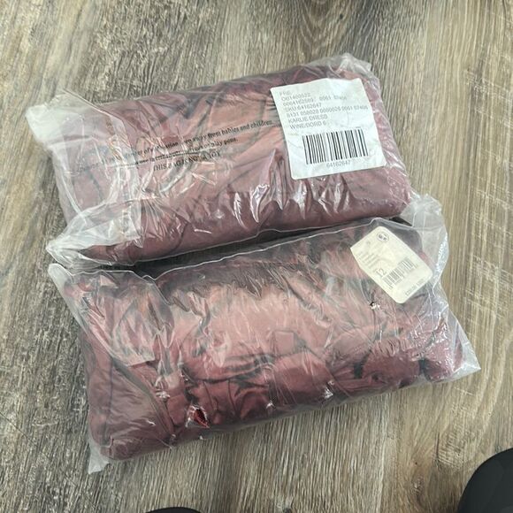 Free People Karlie Sleeveless Velvet Maxi Dress in Wine NWT - Picture 3 of 4